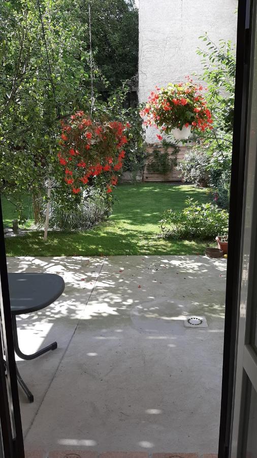 Pia'S Gardenview Apartment Vienna Exterior photo